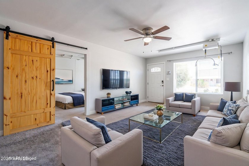 Beautifully maintained 2 bedroom, 2 bathroom home thoughtfully - photo 4
