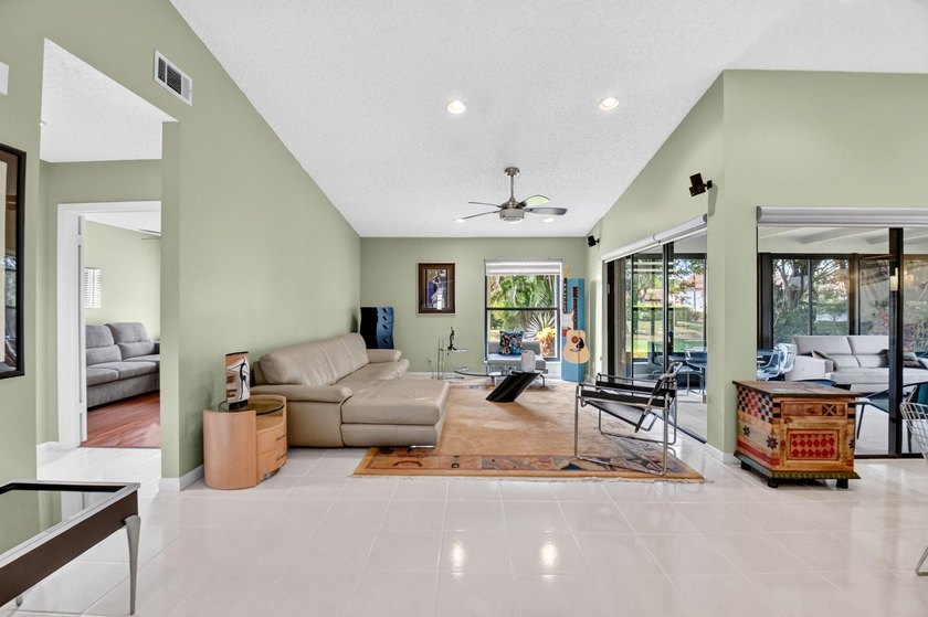 Tucked away on a peaceful cul-de-sac in the highly desirable - photo 10