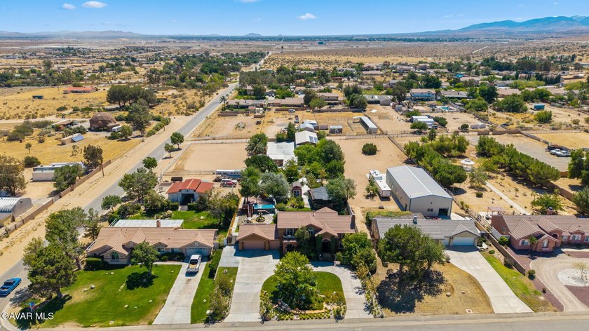 Stunning Palmdale Two-Story on Nearly an Acre with Paid Solar, a - photo 11