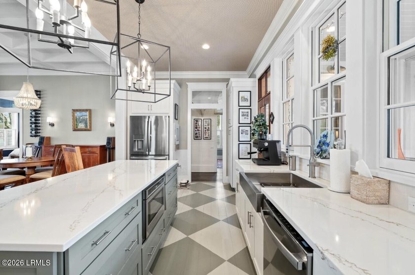 Welcome to 60 Mount Grace, a beautifully crafted cottage in the - photo 14
