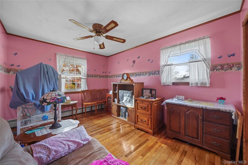 Don't miss this opportunity! This spacious High Ranch - photo 18