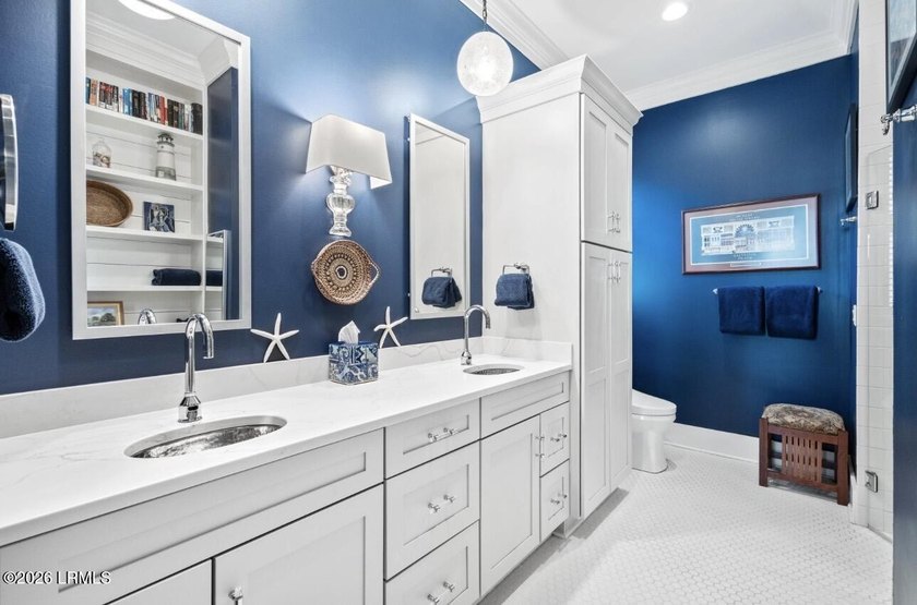 Welcome to 60 Mount Grace, a beautifully crafted cottage in the - photo 21