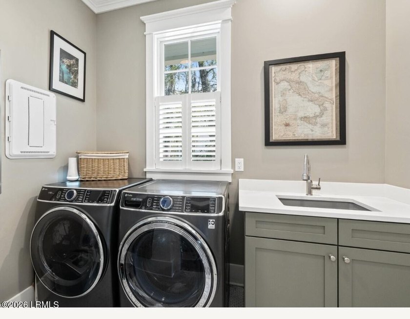 Welcome to 60 Mount Grace, a beautifully crafted cottage in the - photo 28