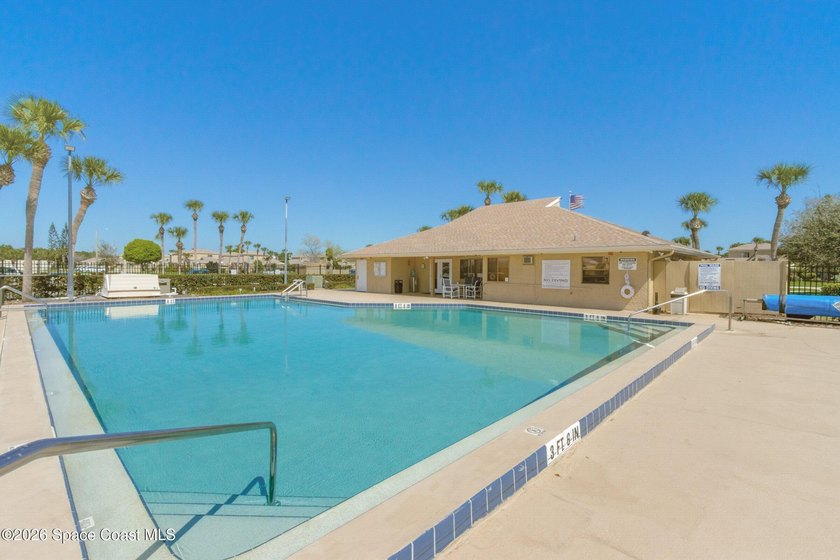 Opportunity awaits in this spacious 3-bed, 2-bath end-unit - photo 31