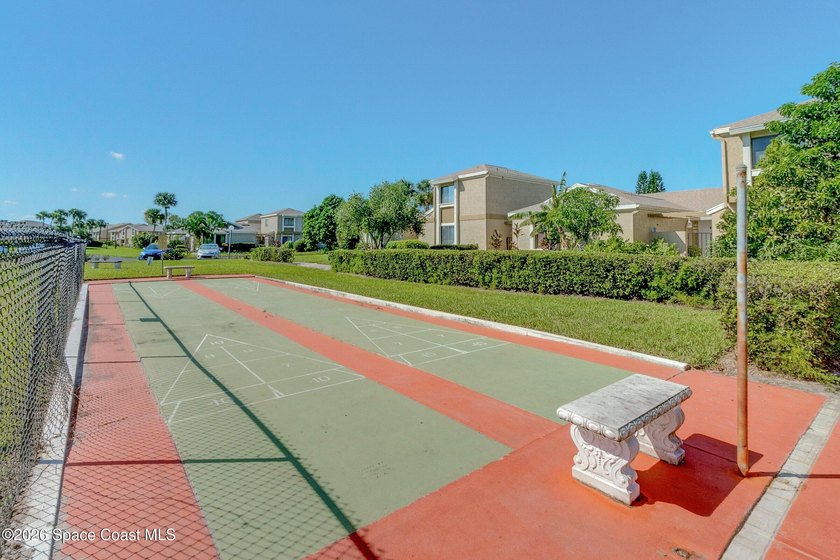 Opportunity awaits in this spacious 3-bed, 2-bath end-unit - photo 35