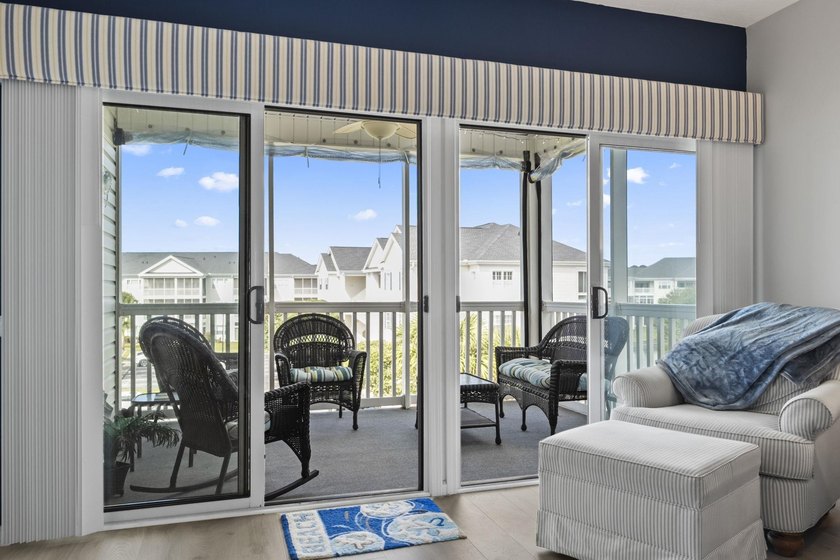 Look at this beautifully furnished 2 bedroom, 2 bath condo - photo 17