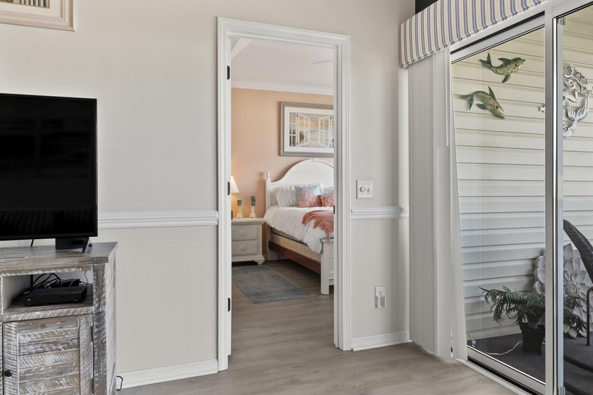 Look at this beautifully furnished 2 bedroom, 2 bath condo - photo 21