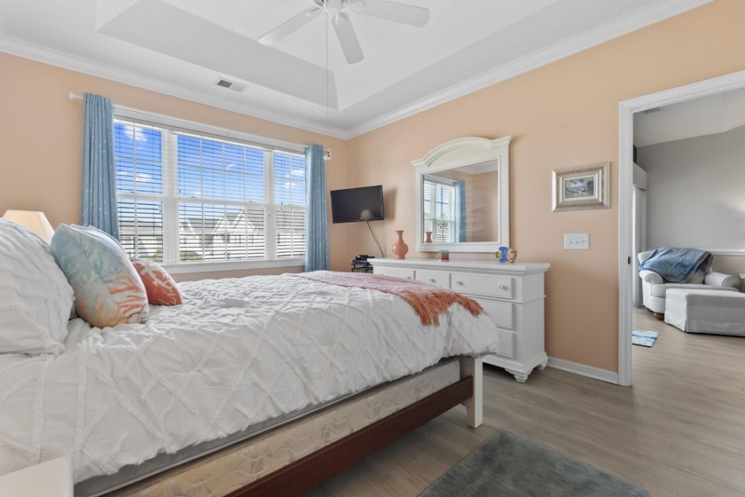 Look at this beautifully furnished 2 bedroom, 2 bath condo - photo 23