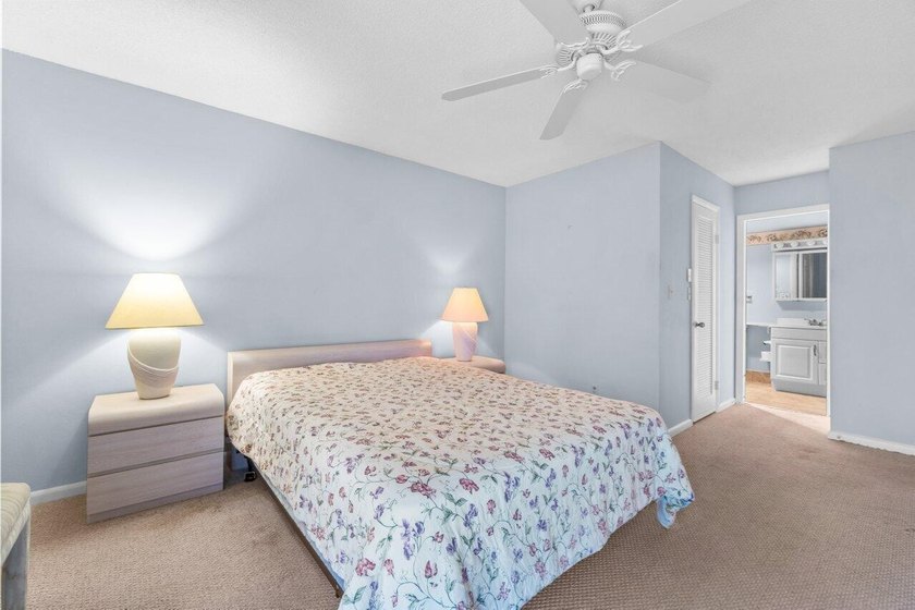 Prime 2-bedroom, 2-full-bath condo in Century Village, a - photo 7