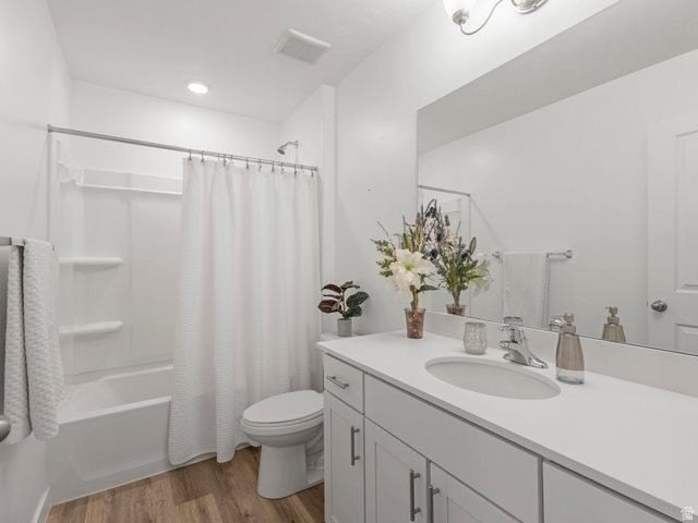 Skip the wait for new construction and move into a home that - photo 16