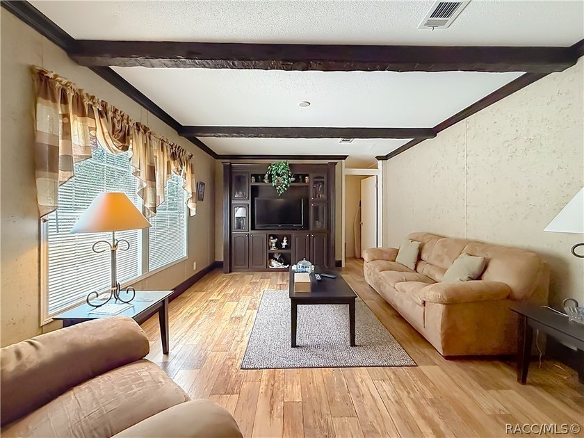 Welcome home to your own private retreat in Homosassa! Nestled - photo 16