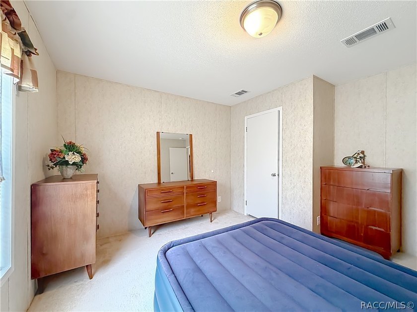 Welcome home to your own private retreat in Homosassa! Nestled - photo 22