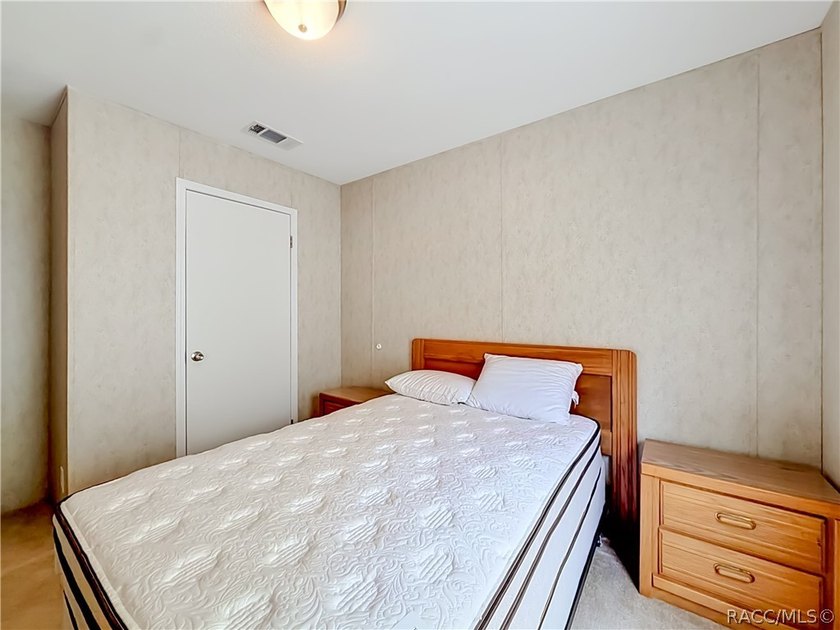 Welcome home to your own private retreat in Homosassa! Nestled - photo 25