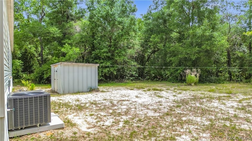 Welcome home to your own private retreat in Homosassa! Nestled - photo 37