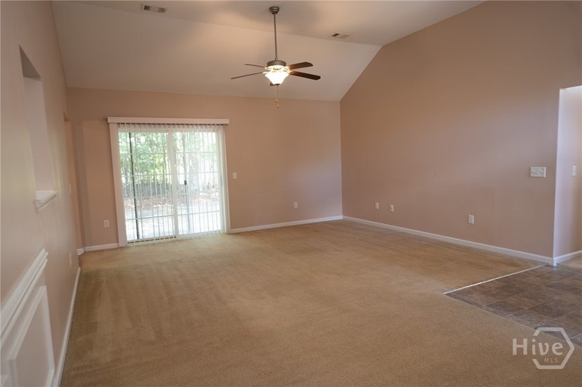 Beautifully maintained 3-bedroom, 2-bath home ideally located - photo 5