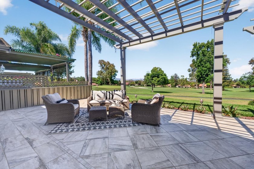 Sought after end unit location on the 13th Fairway in Village - photo 2