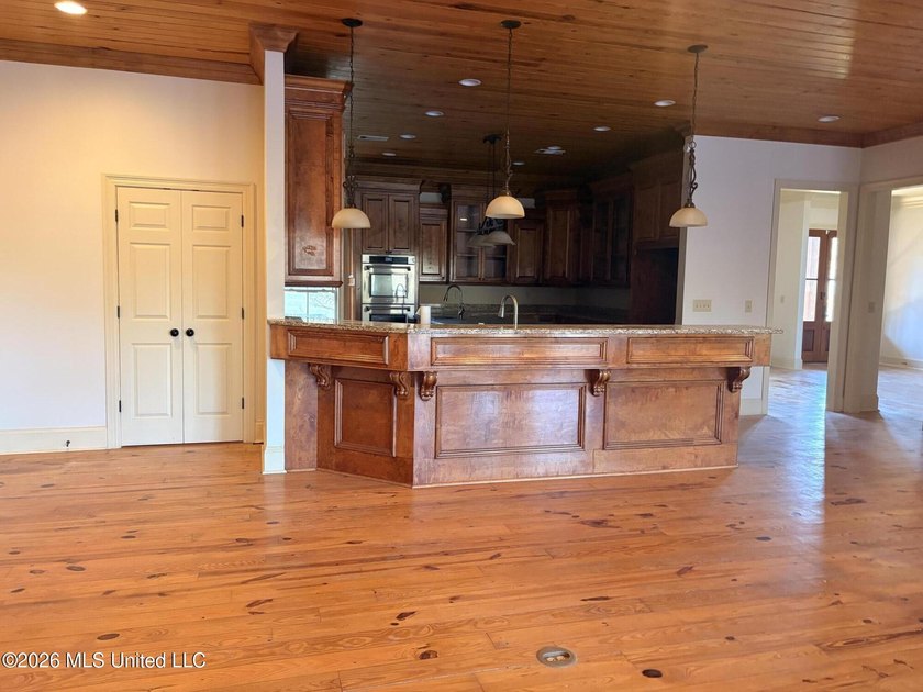 Don't miss your chance to own this piece of Heaven.... Welcome - photo 9