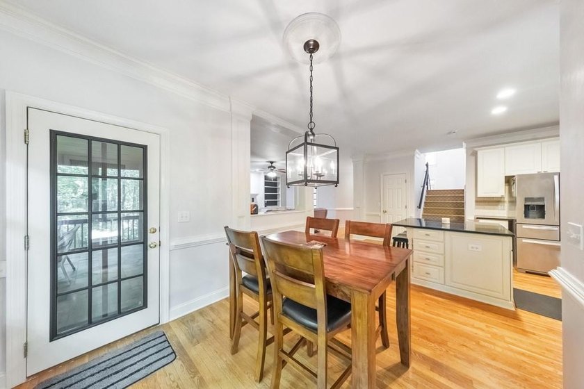 Welcome home to this beautifully maintained 5 bedroom, 3.5 - photo 19