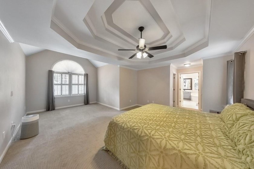 Welcome home to this beautifully maintained 5 bedroom, 3.5 - photo 21
