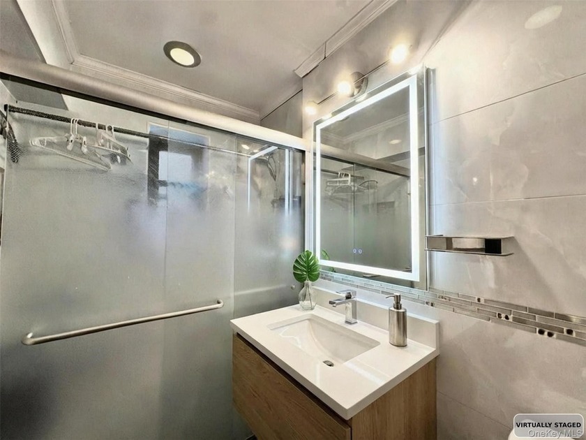 Rare on the market! Largest 2-bedroom, 1.5-bath co-op unit - photo 6