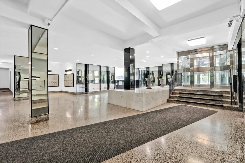 Rare on the market! Largest 2-bedroom, 1.5-bath co-op unit - photo 9