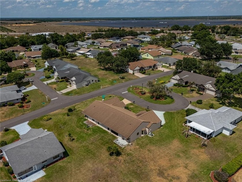 Welcome to easy Florida living in the desirable Tomoka Heights - photo 26
