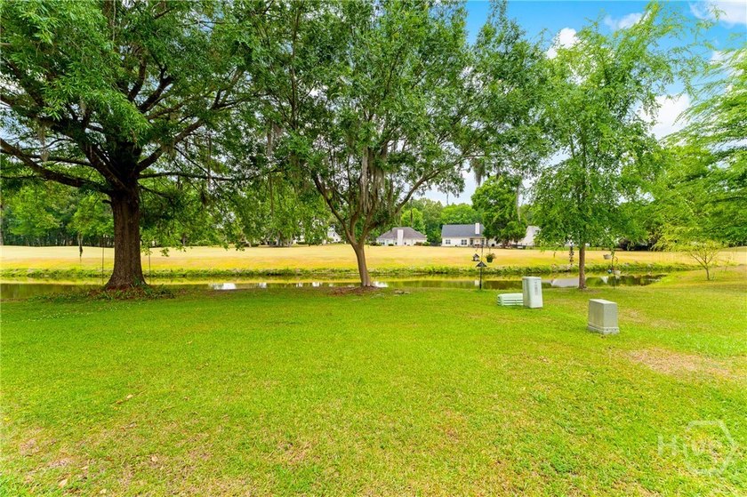 MOTIVATED SELLER! Welcome to 28 Putters Place located in the - photo 3