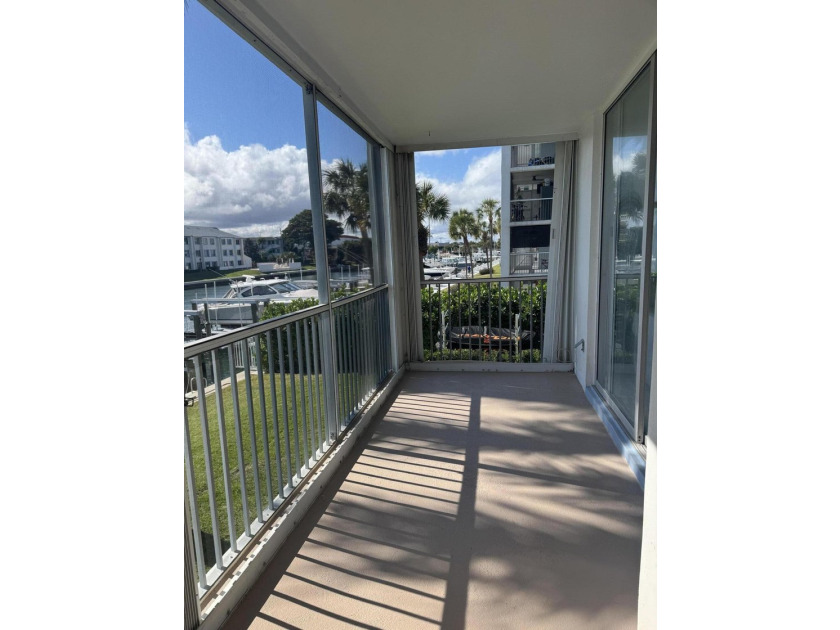 Gorgeous intracoastal views, corner unit with lots of windows - photo 7