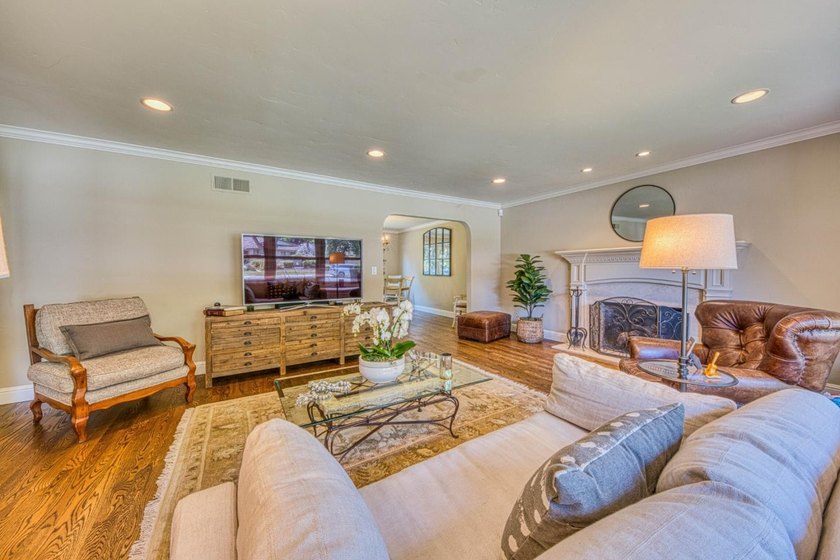 Nestled in the desirable Toro Park Estates, this beautifully - photo 9