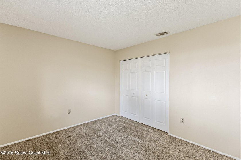 Opportunity awaits in this spacious 3-bed, 2-bath end-unit - photo 19