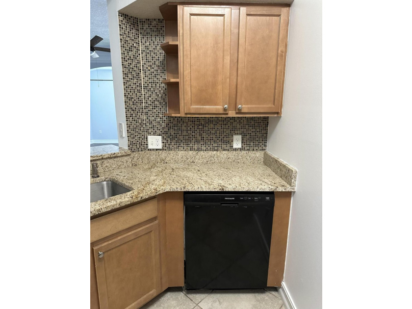Simply Stunning!! Sought after first floor, 2 bedroom 2 bath - photo 8