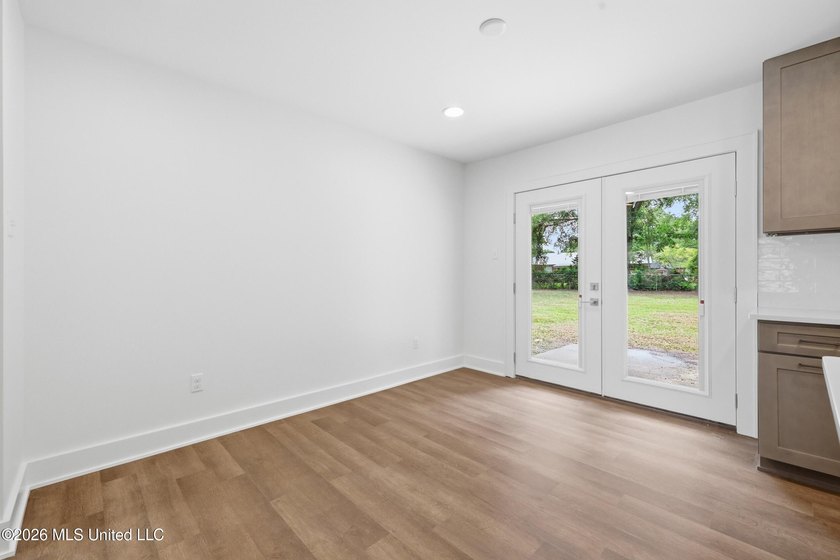 Welcome to your beautifully remodeled home in the highly - photo 10