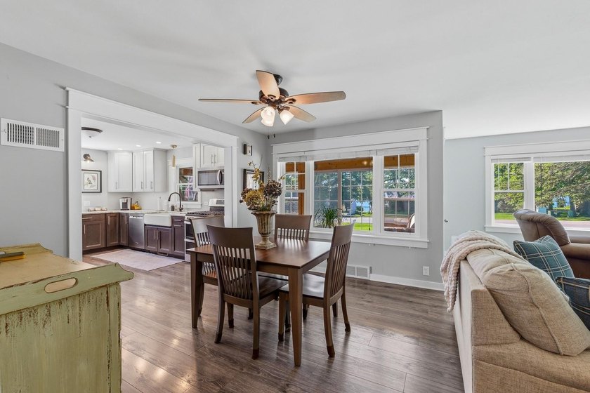 Meticulously cared for home with partial waterviews of Green - photo 11