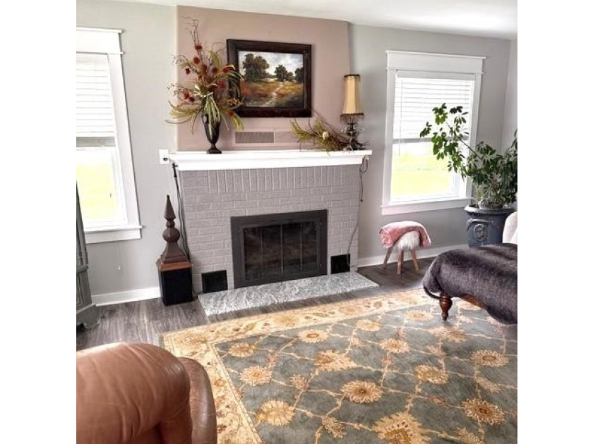 Meticulously cared for home with partial waterviews of Green - photo 16