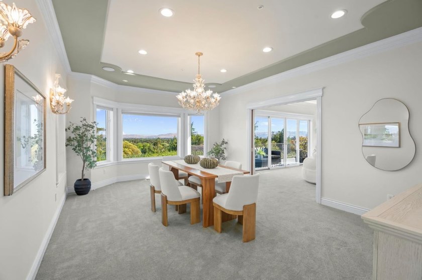 Knoll top estate boasts panoramic views! Wheelchair - photo 24
