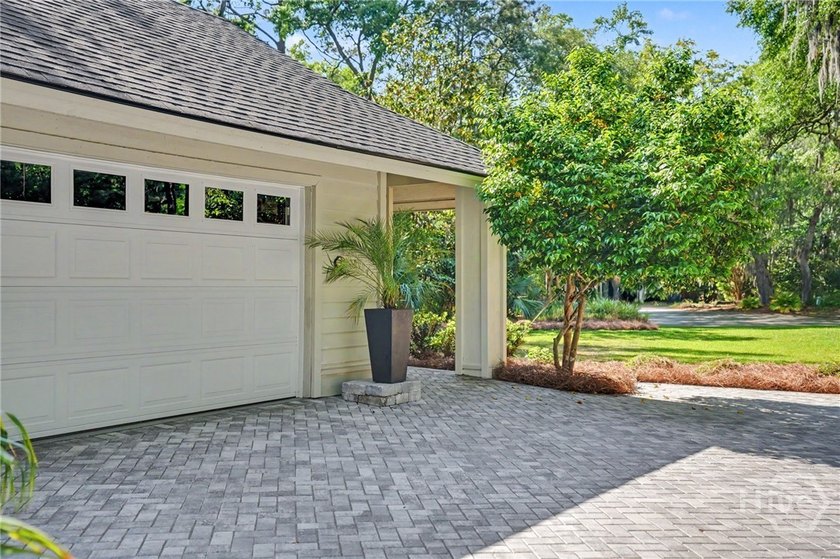 View, outdoor living, curb appeal, and updated features can be - photo 5