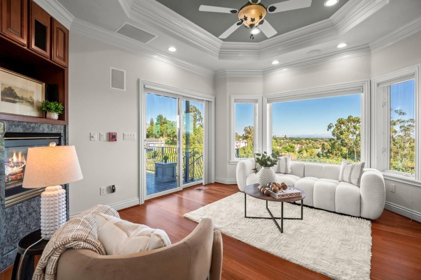 Knoll top estate boasts panoramic views! Wheelchair - photo 28