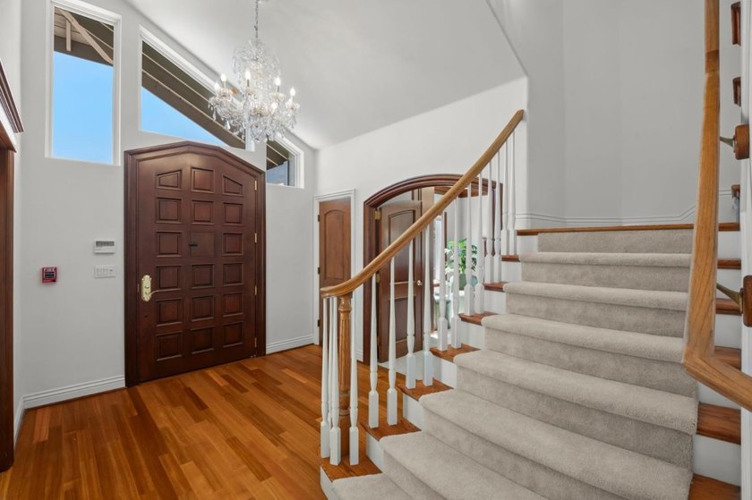 Knoll top estate boasts panoramic views! Wheelchair - photo 40