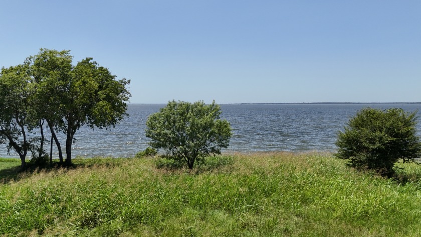 1.16 Acre Lot on Waterfront Peninsula on RC Lake! - photo 35