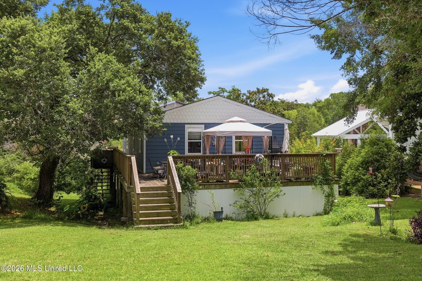 Investment opportunity in one of Ocean Springs' most desirable - photo 2