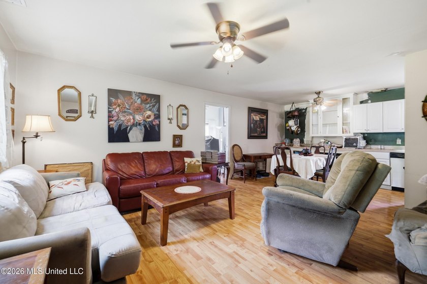 Investment opportunity in one of Ocean Springs' most desirable - photo 3