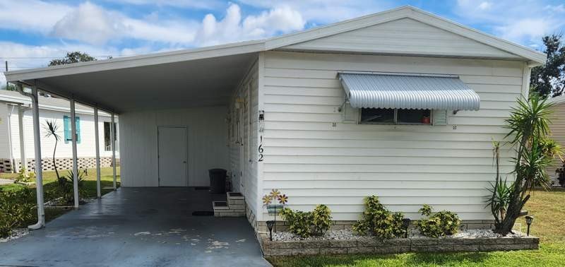 Best Value in Pinellas County - Fully Renovated &amp; Move-In Ready! - photo 5