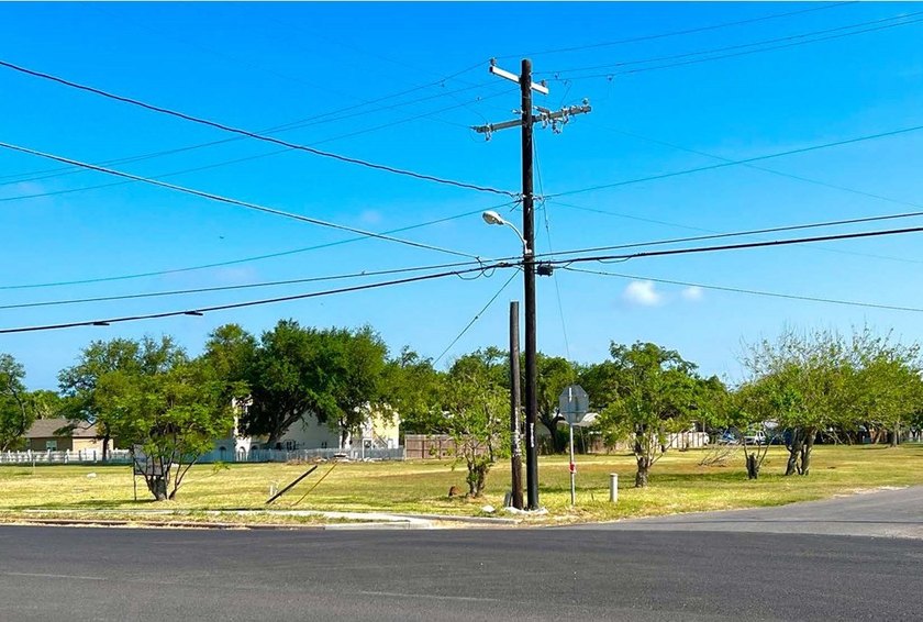 This is a very unique opportunity for a mixed used development - photo 4