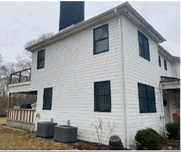 Property sold occupied. No lease, no access. Buyer assumes all - photo 3