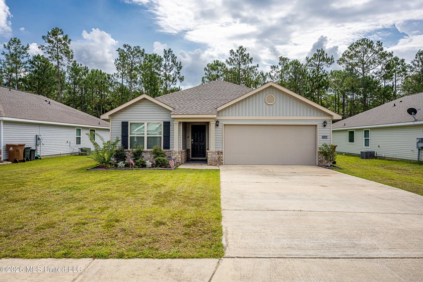 Immaculately kept 3 bedroom, 2 bath in Magnolia Springs - photo 2