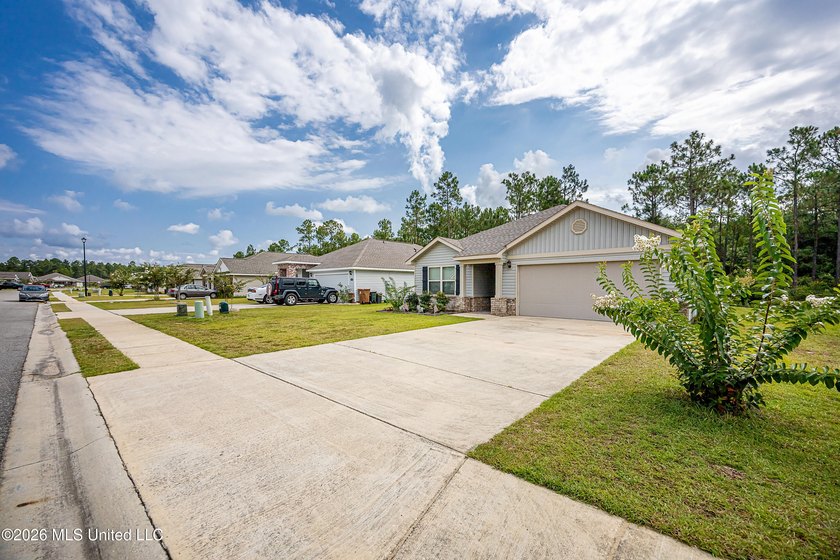 Immaculately kept 3 bedroom, 2 bath in Magnolia Springs - photo 3