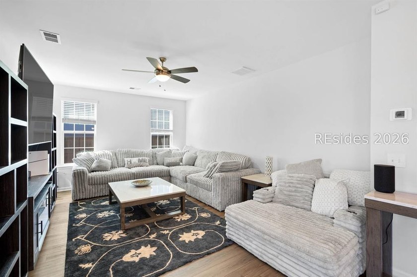 Move-in ready and located in an established section of Gleason - photo 14