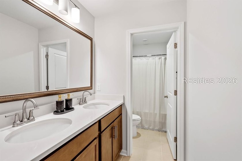 Move-in ready and located in an established section of Gleason - photo 30
