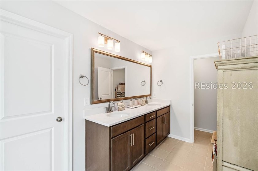 Move-in ready and located in an established section of Gleason - photo 34