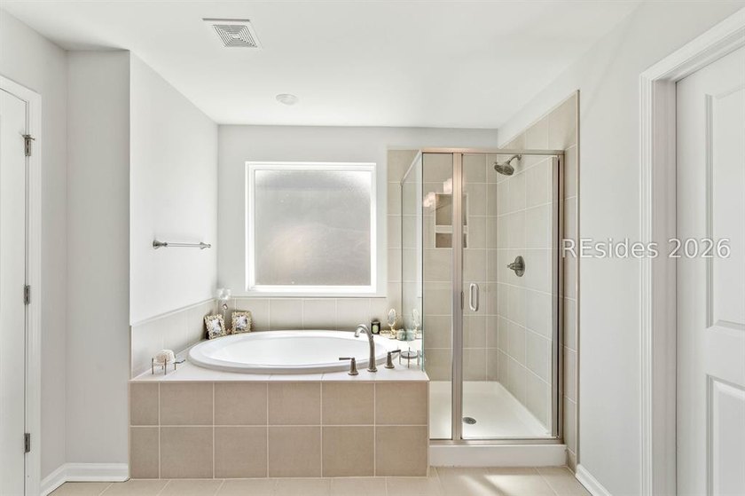 Move-in ready and located in an established section of Gleason - photo 37
